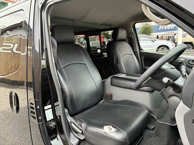 NISSAN NV350 CARAVAN 2020