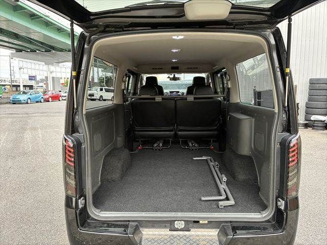 NISSAN NV350 CARAVAN 2020