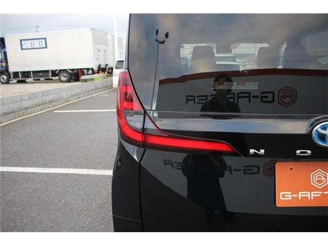 TOYOTA NOAH HYBRID 2023