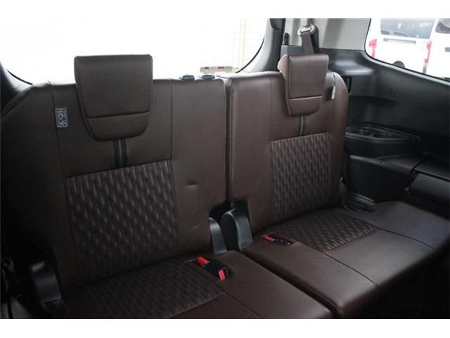 TOYOTA NOAH HYBRID 2023