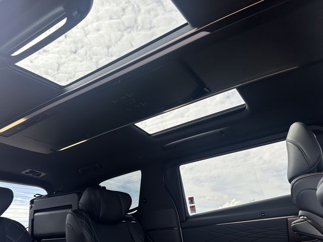 TOYOTA VELLFIRE  HYBRID 2023