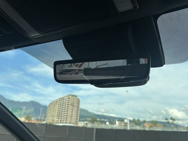 TOYOTA VELLFIRE  HYBRID 2023