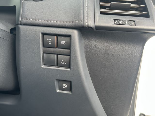 TOYOTA VELLFIRE  HYBRID 2023