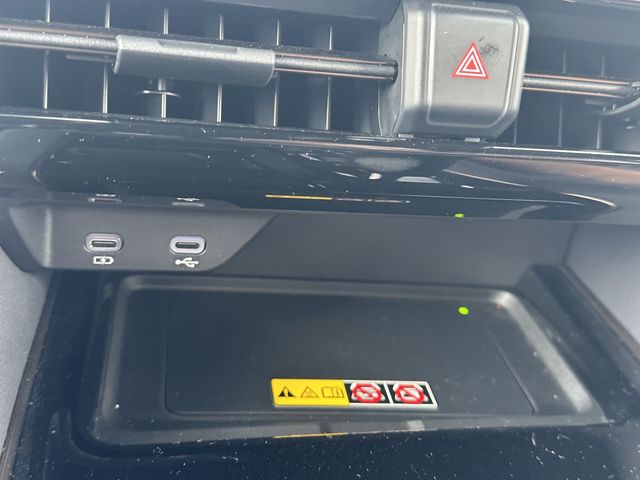 TOYOTA VELLFIRE  HYBRID 2023