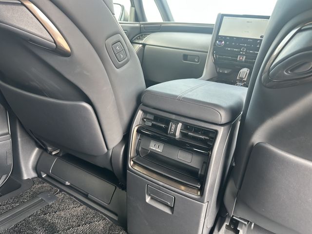 TOYOTA VELLFIRE  HYBRID 2023