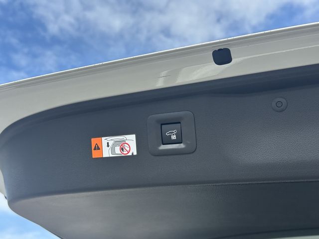 TOYOTA VELLFIRE  HYBRID 2023