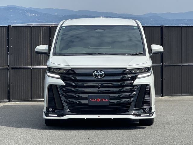 TOYOTA VELLFIRE  HYBRID 2023