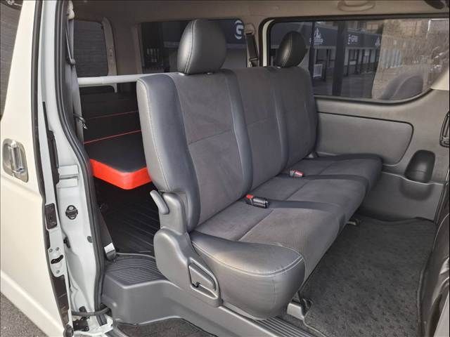 TOYOTA HIACE van 2WD 2018