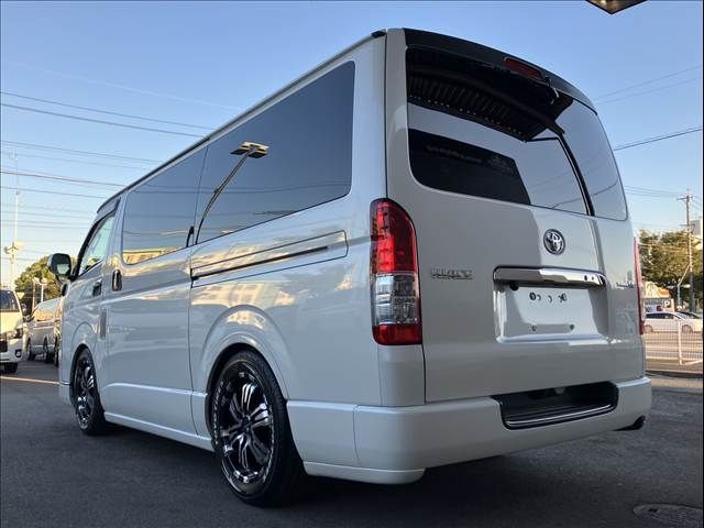 TOYOTA HIACE van 2WD 2018