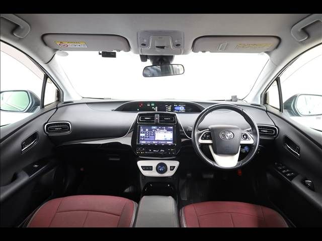 TOYOTA PRIUS PHV 2017