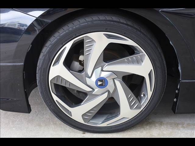 TOYOTA PRIUS PHV 2017