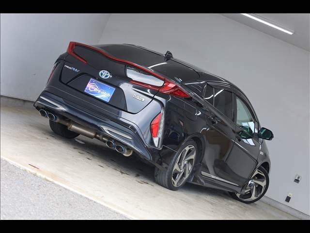 TOYOTA PRIUS PHV 2017