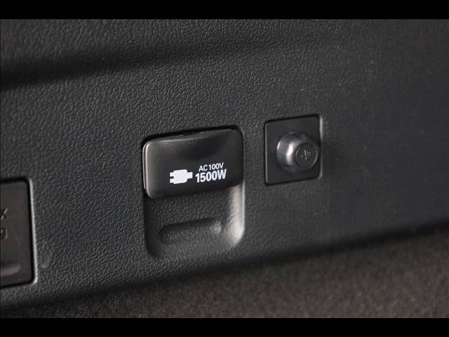 TOYOTA PRIUS PHV 2017