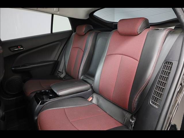 TOYOTA PRIUS PHV 2017