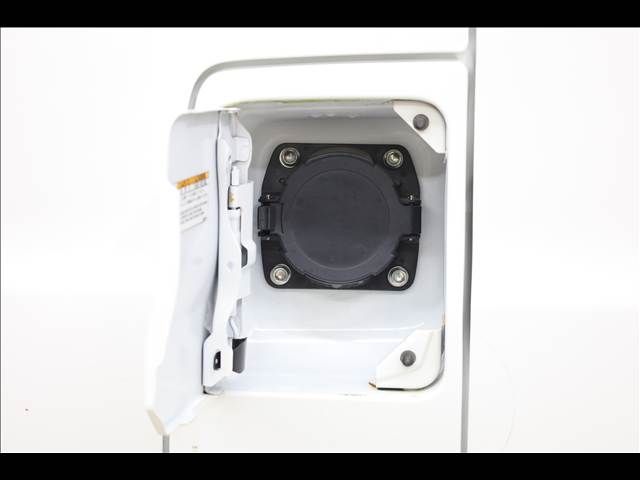 MITSUBISHI MINICAB-MiEV 2021