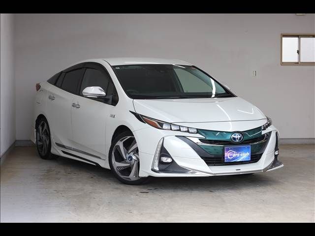 TOYOTA PRIUS PHV 2018