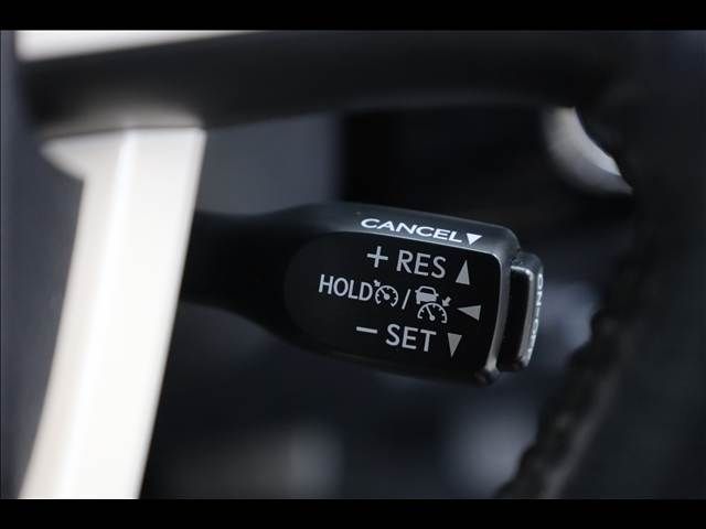 TOYOTA PRIUS PHV 2018