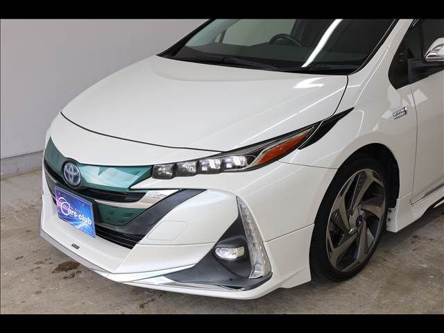 TOYOTA PRIUS PHV 2018