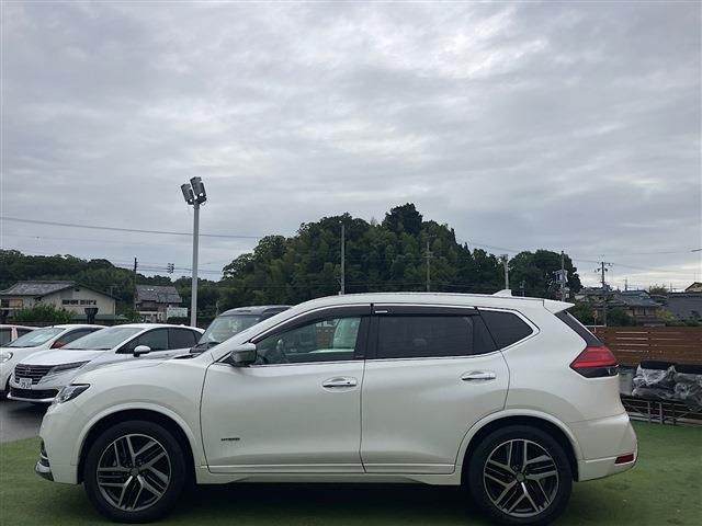 NISSAN X-TRAIL HYBRID 4WD 2019