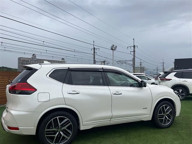 NISSAN X-TRAIL HYBRID 4WD 2019
