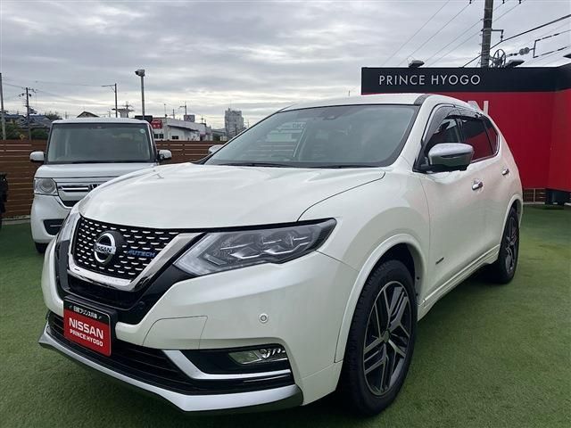 NISSAN X-TRAIL HYBRID 4WD 2019