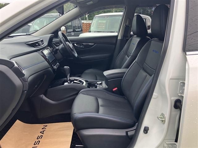 NISSAN X-TRAIL HYBRID 4WD 2019