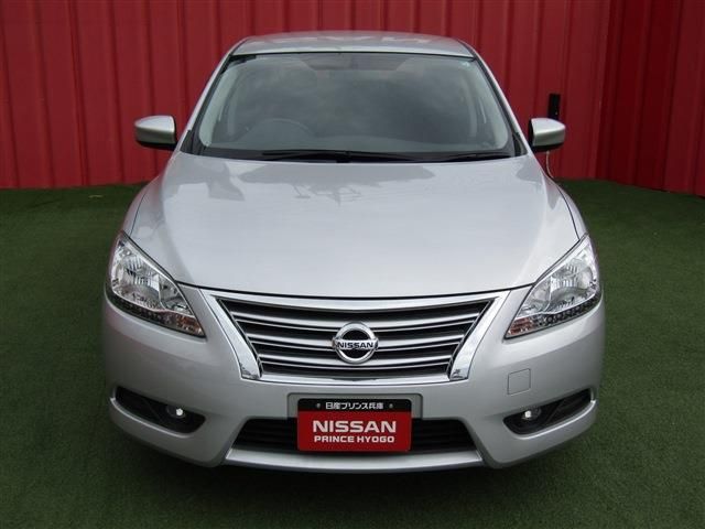 NISSAN Sylphy 2019