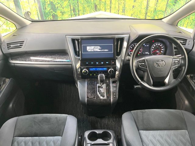 TOYOTA ALPHARD 2018