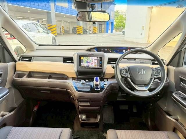 HONDA FREED HYBRID 2017