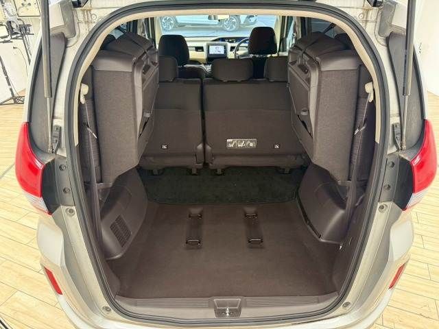 HONDA FREED HYBRID 2017