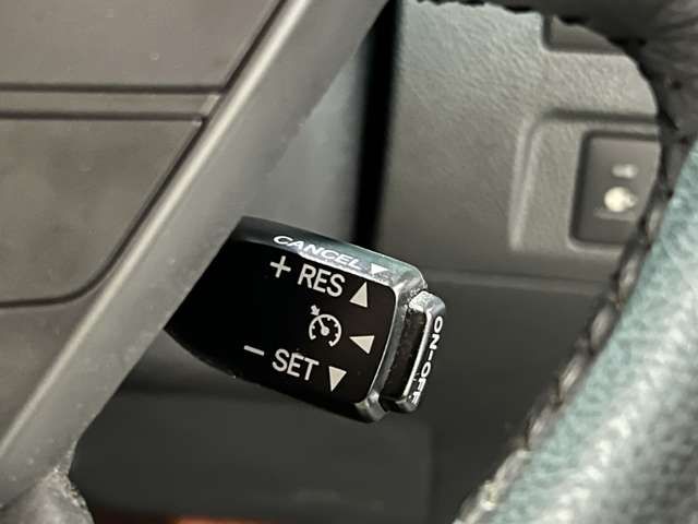 TOYOTA VELLFIRE  HYBRID 4WD 2013