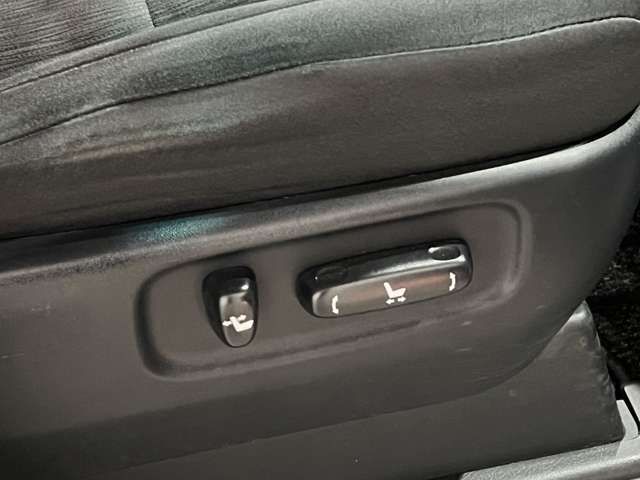 TOYOTA VELLFIRE  HYBRID 4WD 2013