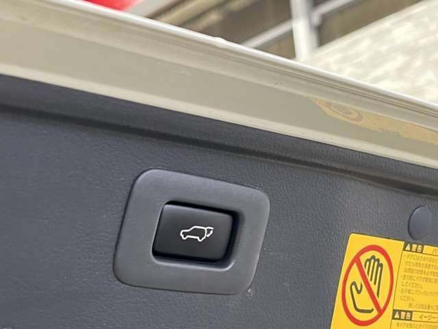 TOYOTA VELLFIRE  HYBRID 4WD 2013