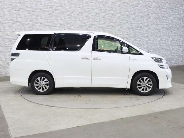 TOYOTA VELLFIRE  HYBRID 4WD 2013