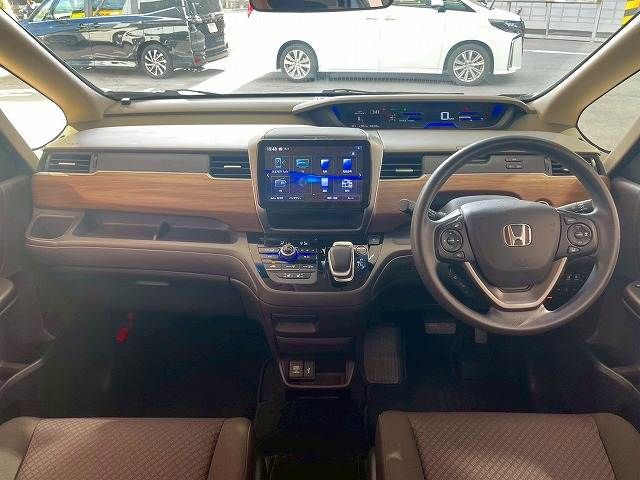 HONDA FREED HYBRID 2019