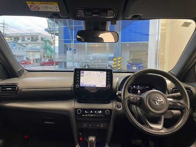 TOYOTA YARIS CROSS 2024