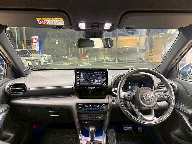 TOYOTA YARIS CROSS 2024