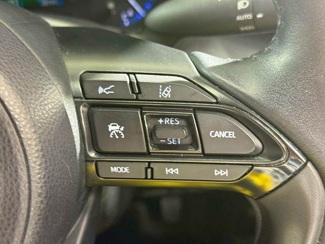 TOYOTA YARIS CROSS 2024