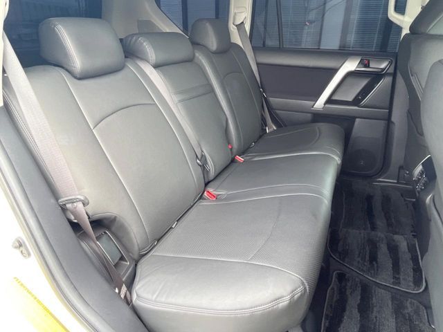 TOYOTA LANDCRUISER PRADO 2022