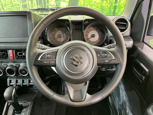 SUZUKI JIMNY NOMADE 2025