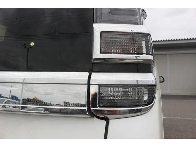 TOYOTA VOXY HYBRID 2019