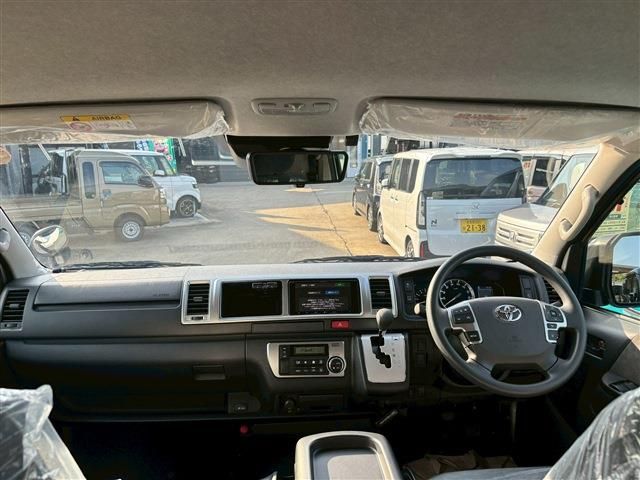 TOYOTA HIACE wagon 2025