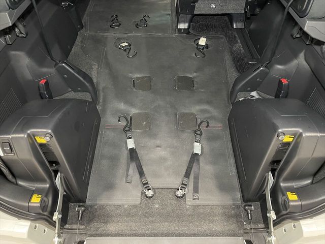 TOYOTA VELLFIRE 2012