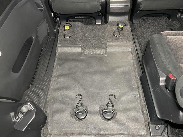 TOYOTA VELLFIRE 2012