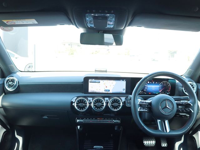 MERCEDES BENZ MERCEDES BENZ A class 2024