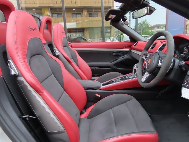 PORSCHE PORSCHE 718Spyder 2022