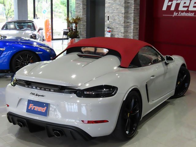 PORSCHE PORSCHE 718Spyder 2022