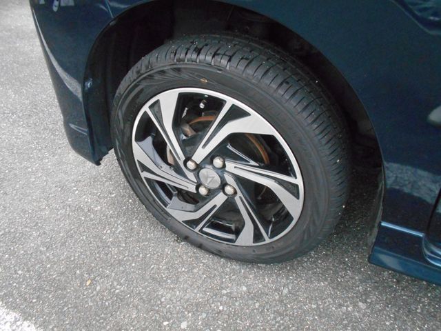 DAIHATSU TANTO CUSTOM 2019