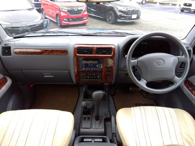 TOYOTA LANDCRUISER PRADO 2001