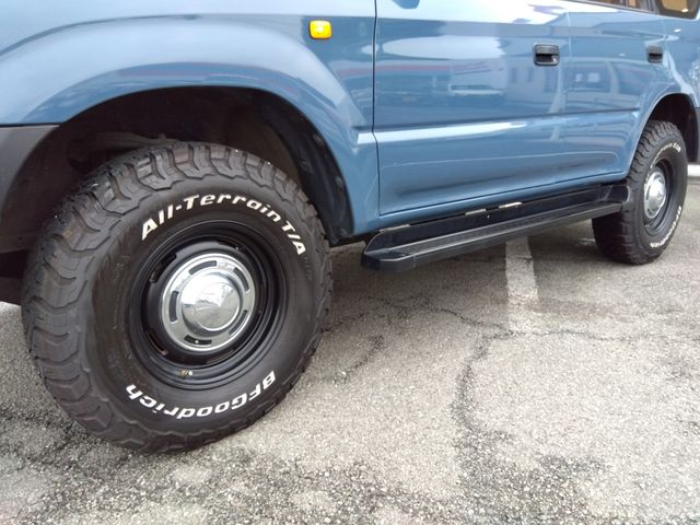 TOYOTA LANDCRUISER PRADO 2001